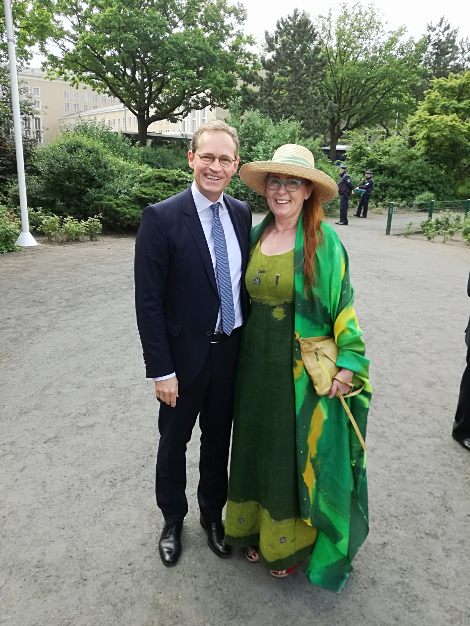 Der Regierende Bürgermeister von Berlin Michael Müller mit Gala von Reichenfels