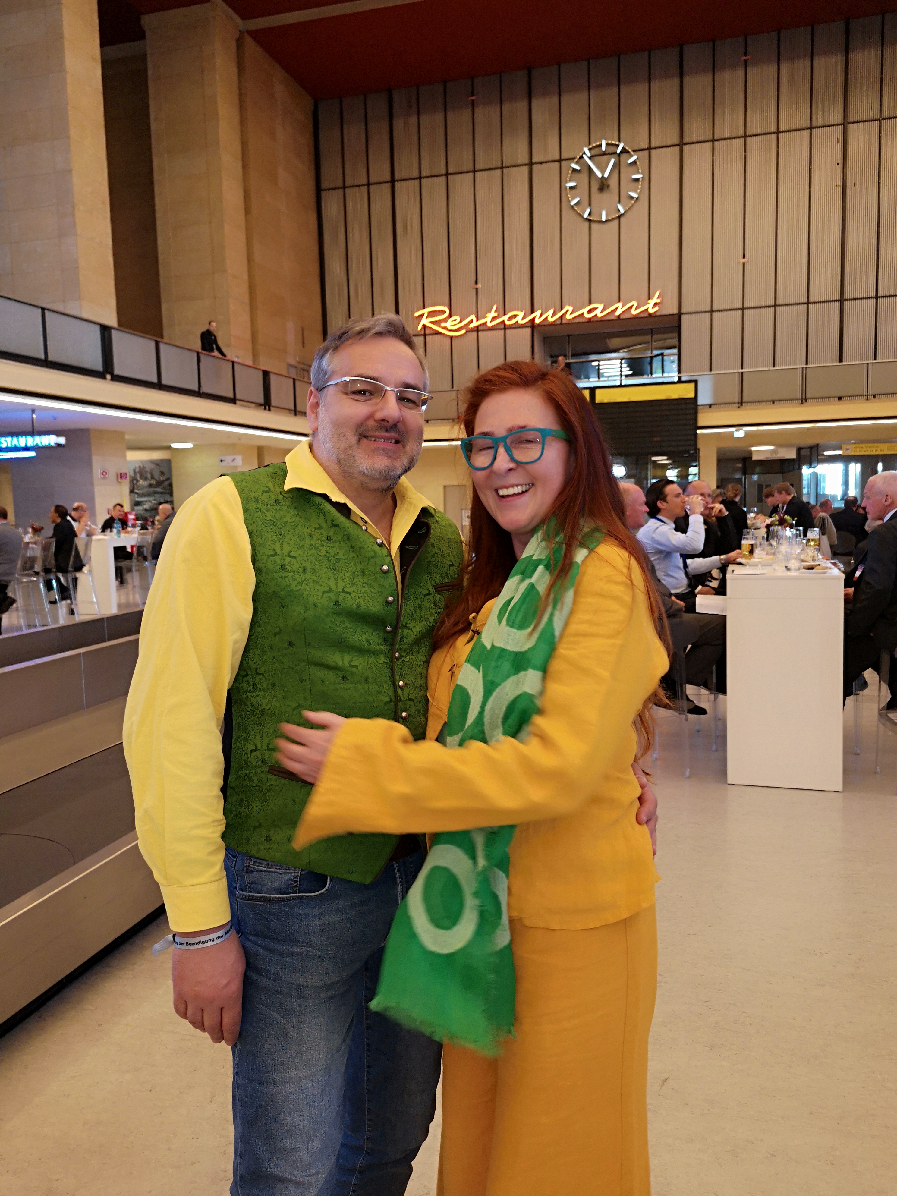 Empfang des Regierenden Bürgermeisters von Berlin in der Abfertigungshalle vom Flughafen Tempelhof