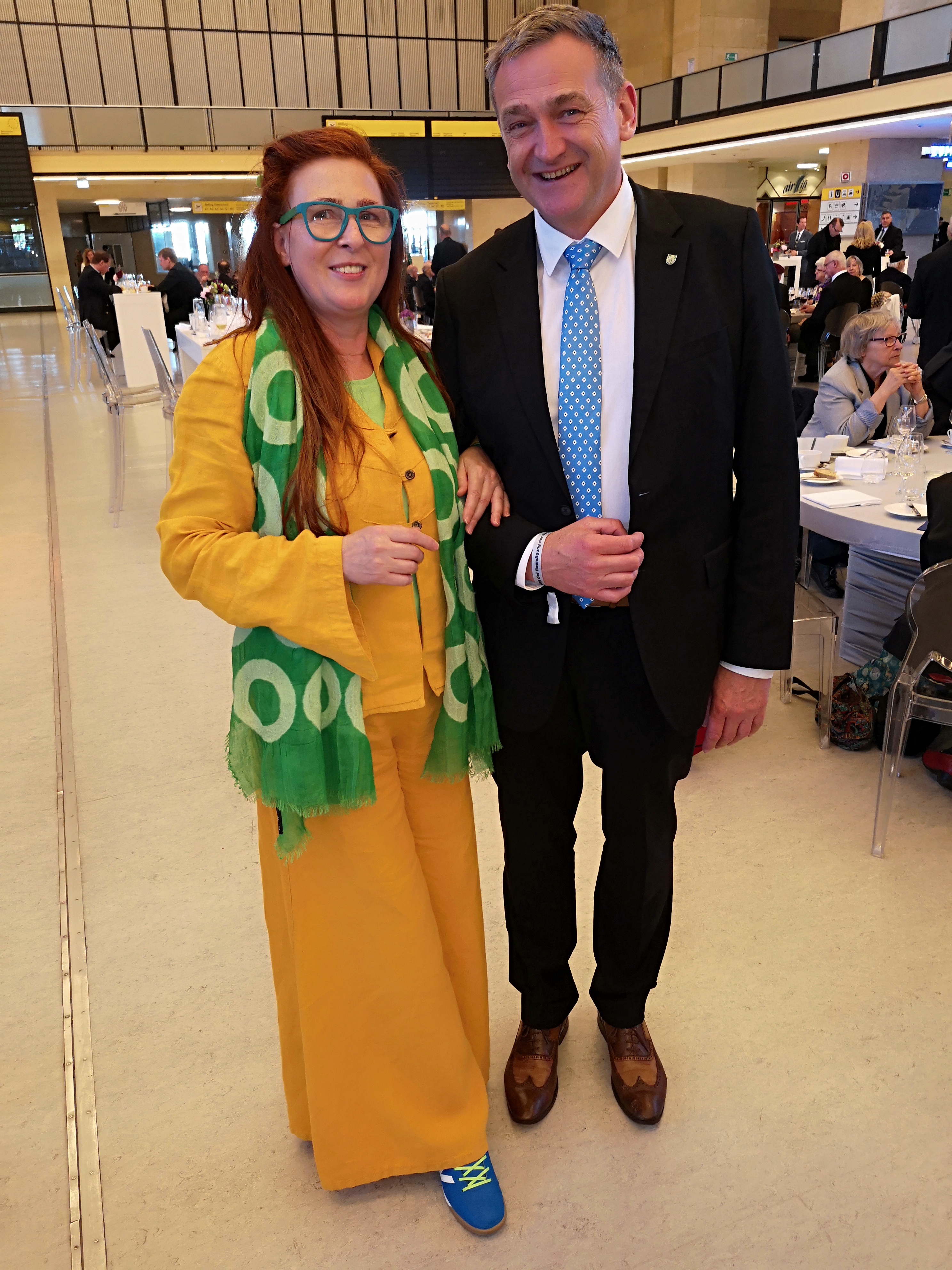 Bürgermeister von Faßberg Herr Frank Bröhl in der Halle, ich habe mich sehr gefreut.